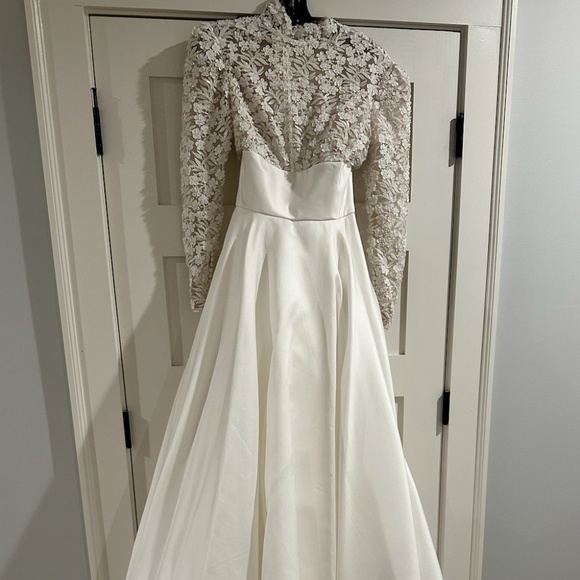 Rita Vinieris Thyra Wedding Dress